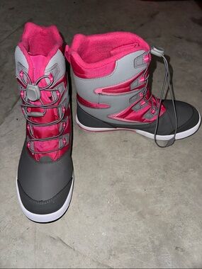 Merrell Gray and Pink Insulated Winter Rain Boots